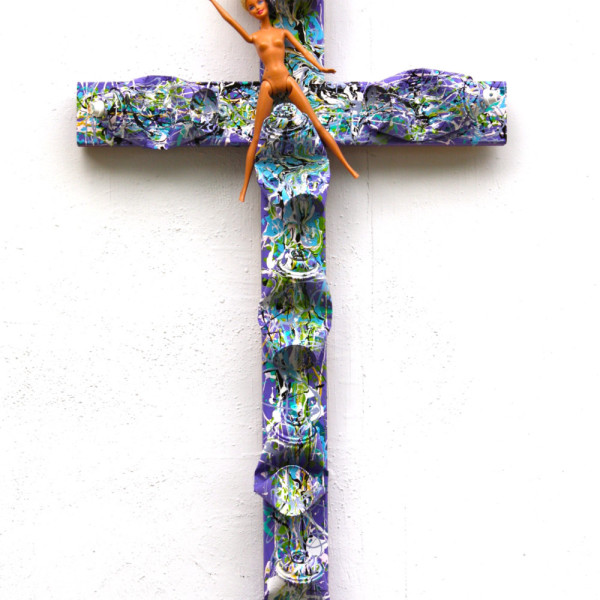 Original sculpture street art Barbie spray cans drip abstract expressionism pop cross Jackson Pollock mixed media Chris Riggs Original sculpture street art Barbie spray cans drip abstract expressionism pop cross Jackson Pollock mixed media Chris Riggs